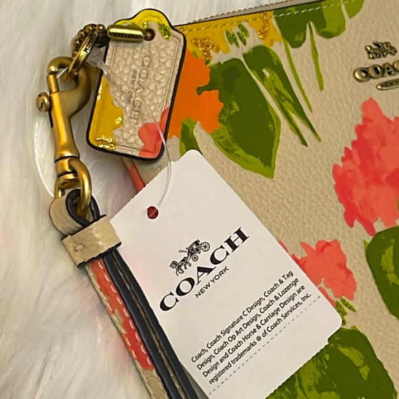 Coach Small Wristlet with Floral Print - Picture 10 of 12